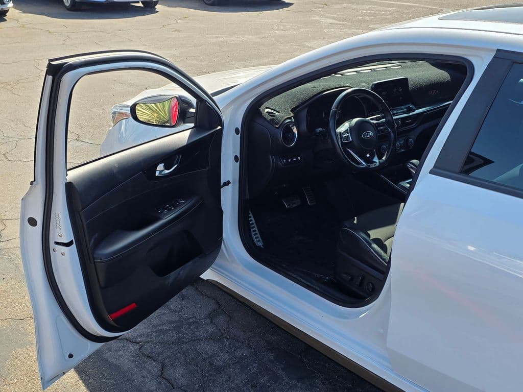 2021 Kia Forte GT-Line - Photo 41