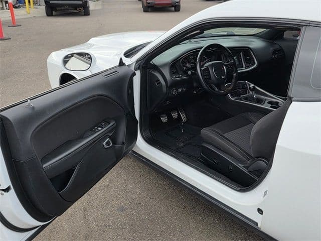 2017 Dodge Challenger R/T - Photo 34
