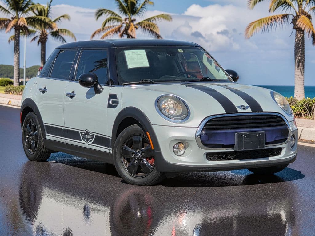 2016 MINI Cooper Base - Photo 2