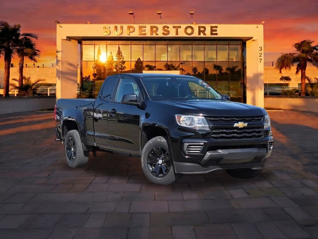 2022 Chevrolet Colorado LT - Photo 1