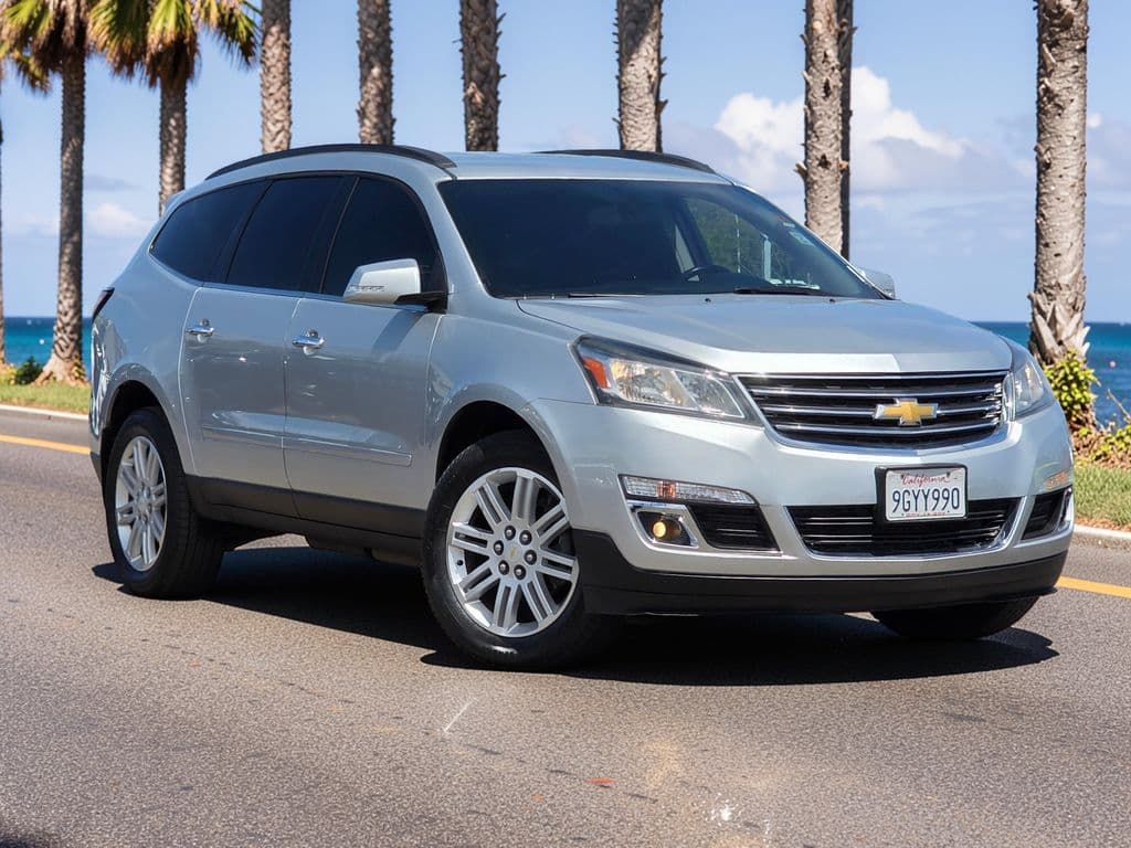 2014 Chevrolet Traverse LT — photo 2