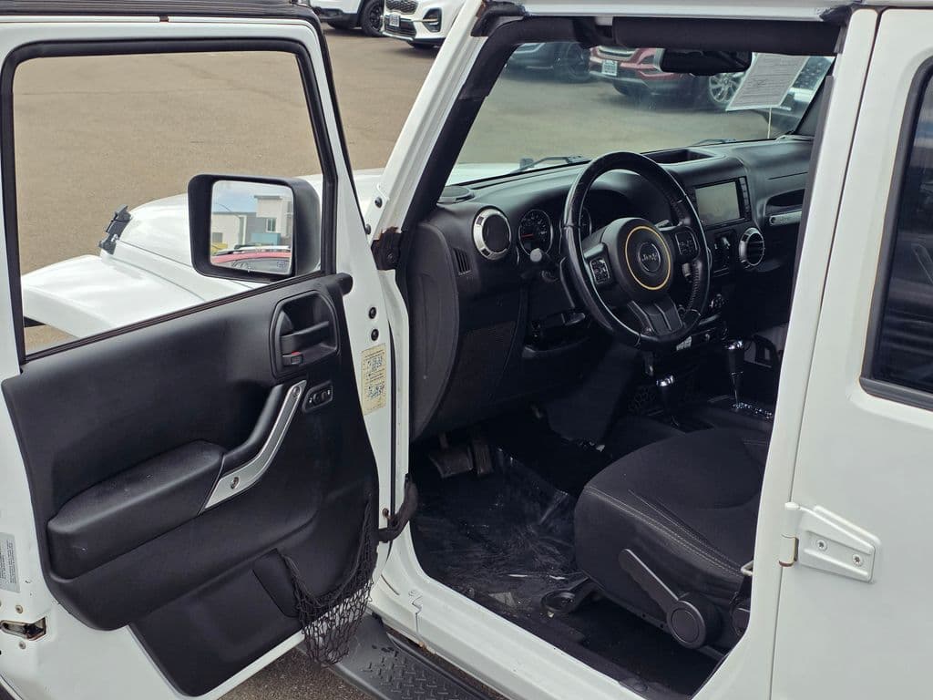 2016 Jeep Wrangler Unlimited Sahara - Photo 37