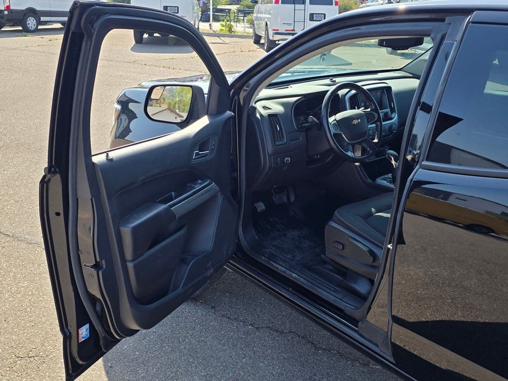 2022 Chevrolet Colorado LT - Photo 38