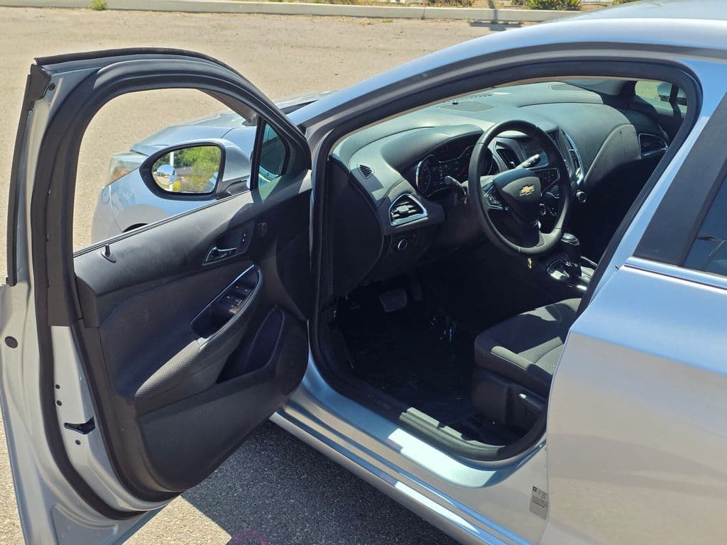 2018 Chevrolet Cruze LT - Photo 37