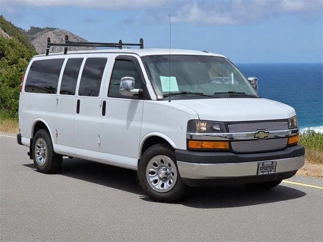2014 Chevrolet Express 1500 LT - Photo 2