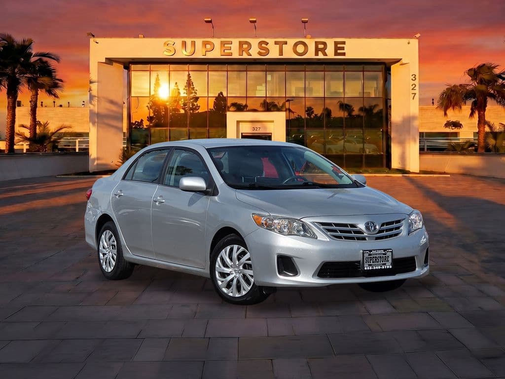 2013 Toyota Corolla LE - Photo 1