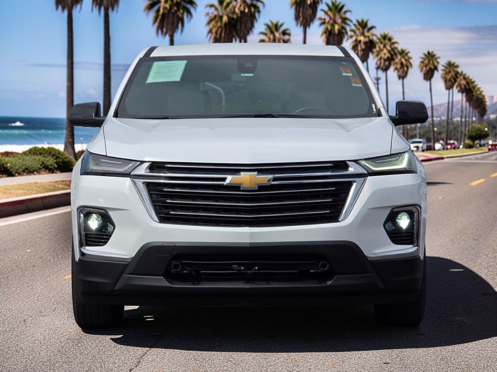 2022 Chevrolet Traverse LS - Photo 2