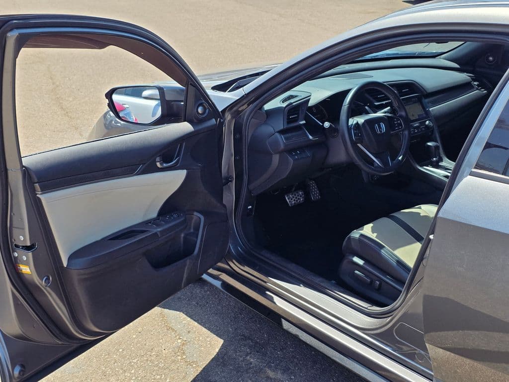 2018 Honda Civic Sport Touring - Photo 37