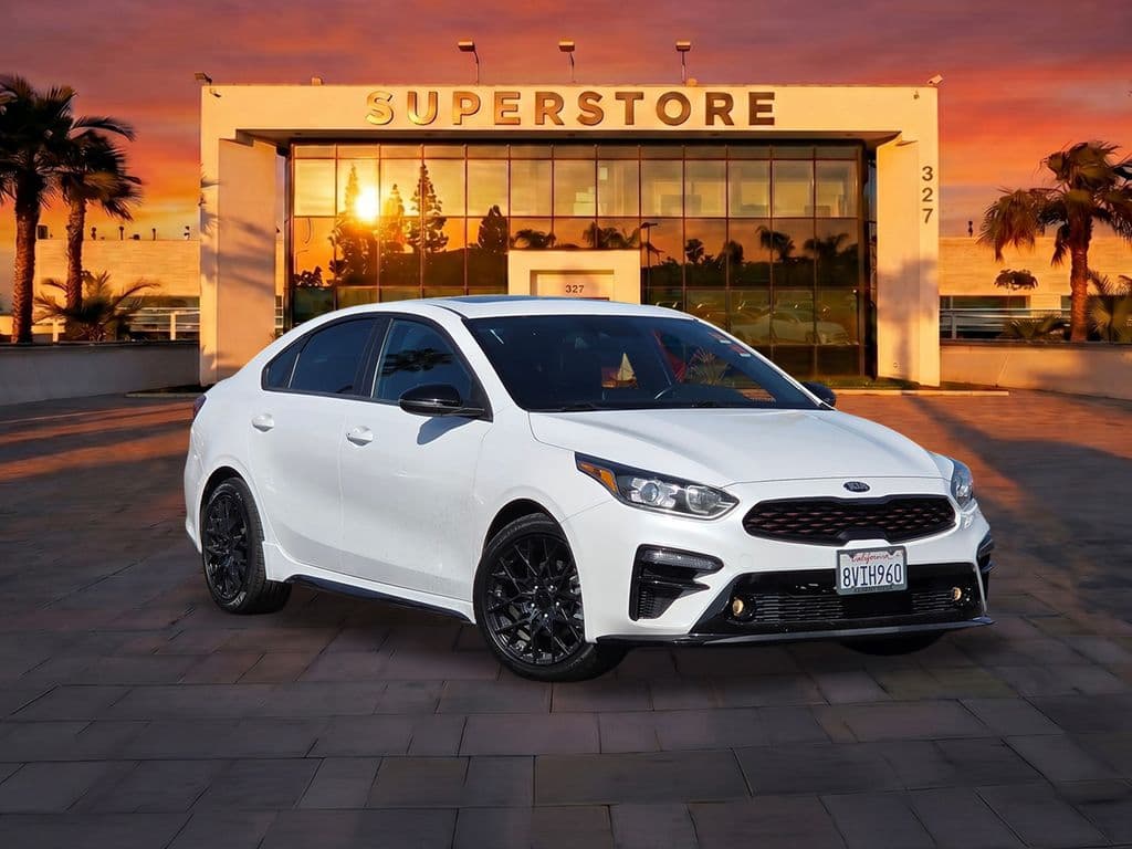 2021 Kia Forte GT-Line - Photo 1
