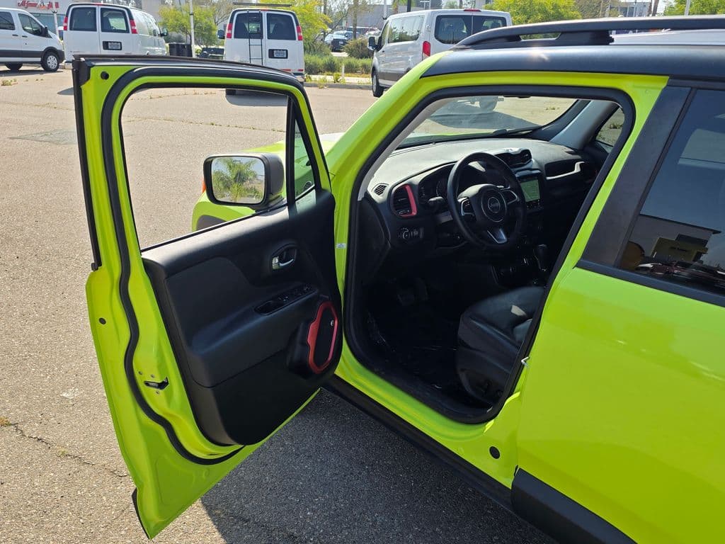 2018 Jeep Renegade Trailhawk - Photo 48