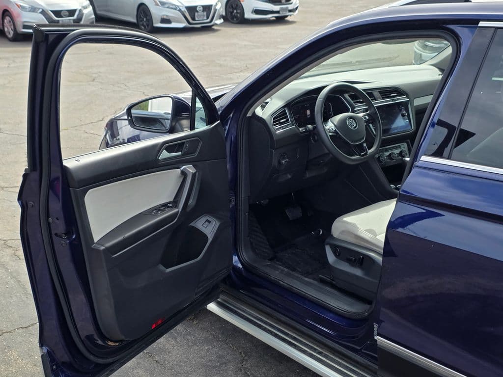 2021 Volkswagen Tiguan 2.0T SEL — photo 45