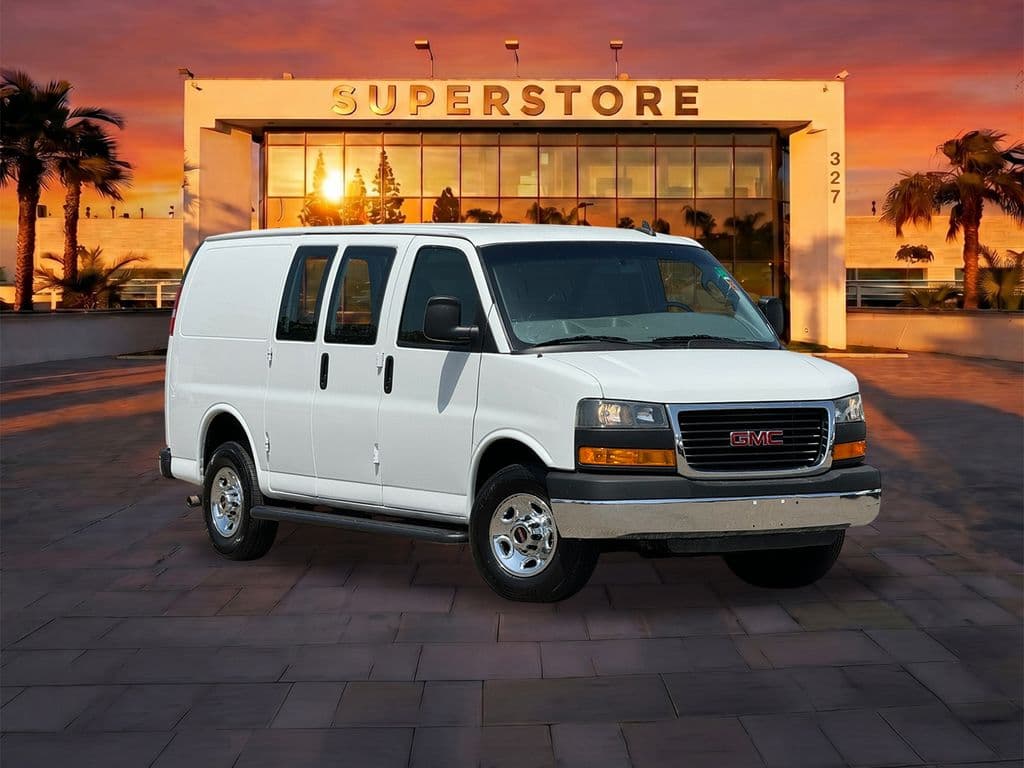2022 GMC Savana 2500 Work Van - Photo 1