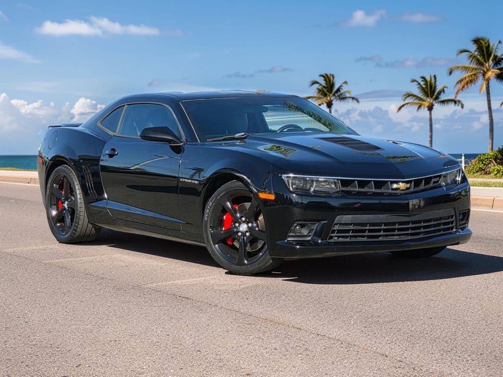 2015 Chevrolet Camaro SS - Photo 2
