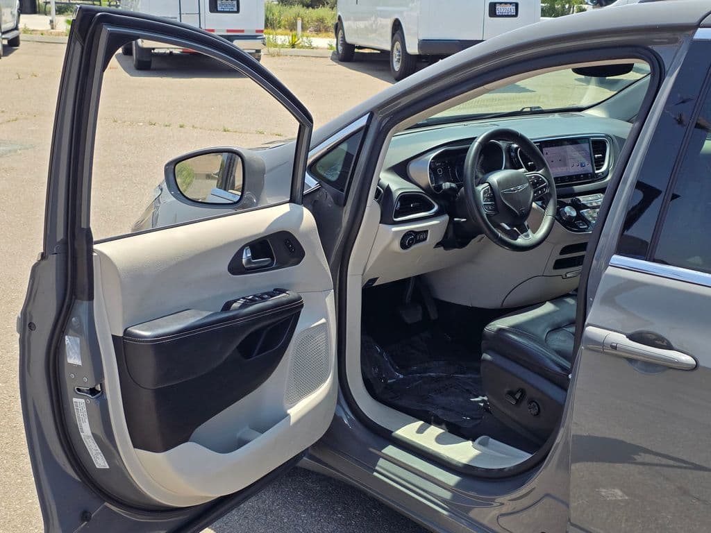 2022 Chrysler Pacifica Touring L - Photo 45