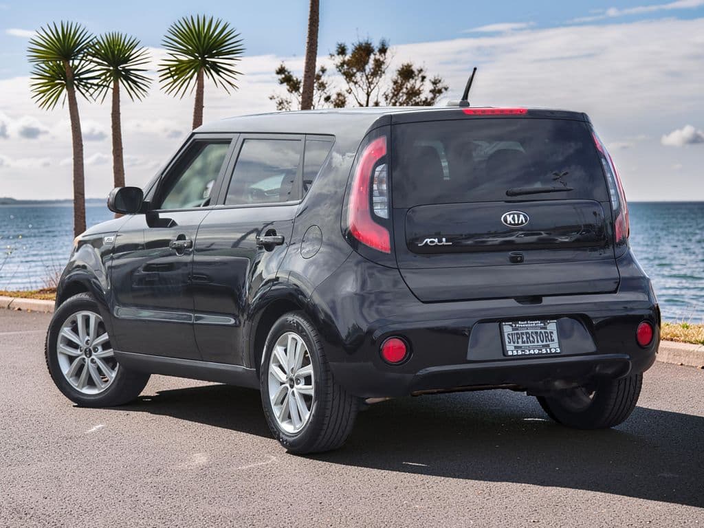 2018 Kia Soul Plus — photo 2