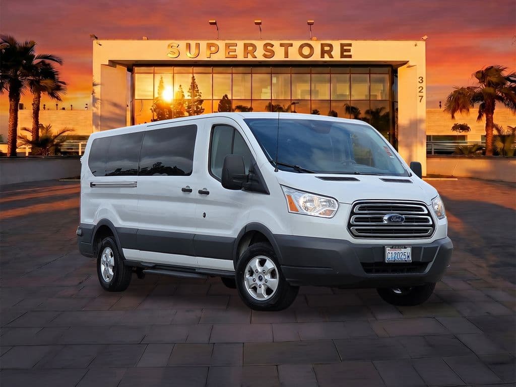 2018 Ford Transit-350 XLT - Photo 1
