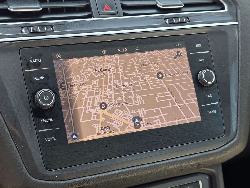 2021 Volkswagen Tiguan 2.0T SEL - Photo 17