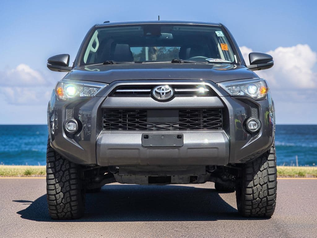 2022 Toyota 4Runner SR5 Premium - Photo 2